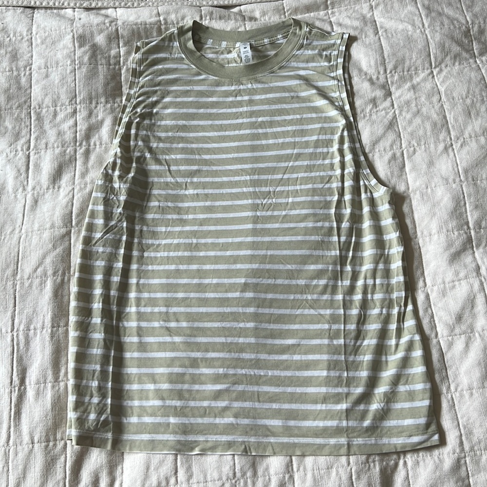 Lululemon Muscle Tank! Women’s size 8.